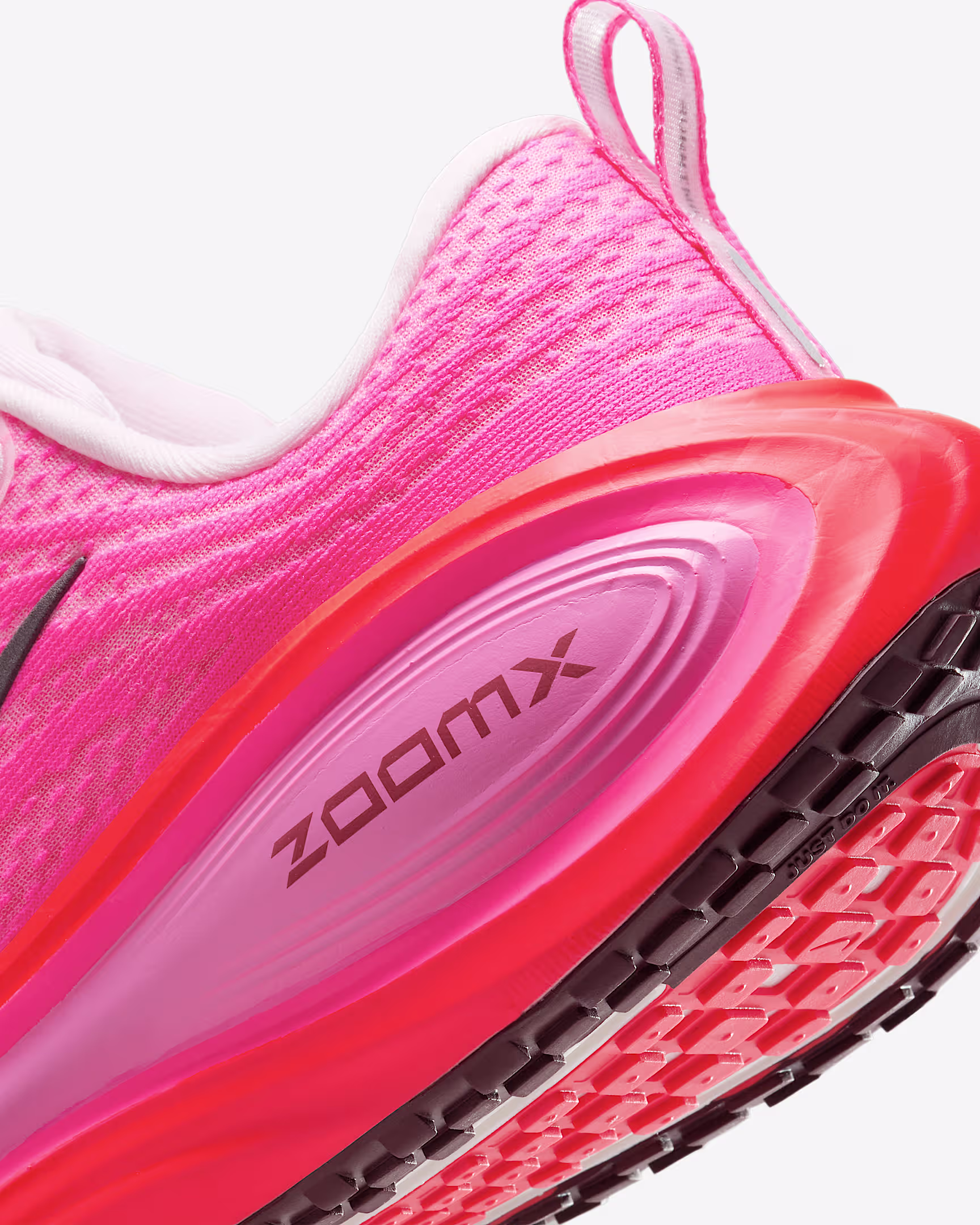 W+NIKE+VOMERO+PLUS (7).avif
